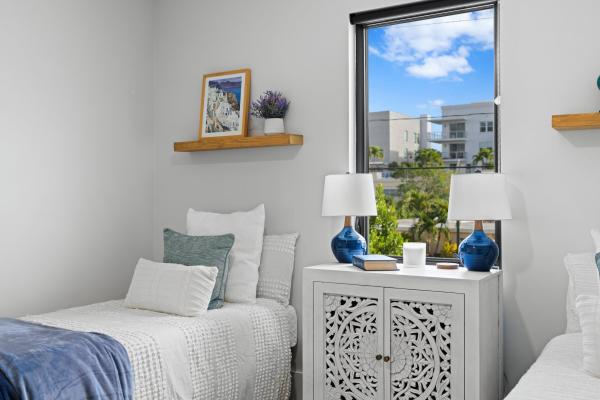 Linns, 238 SE 4th Ave, Delray Beach, Florida 33483, image 1