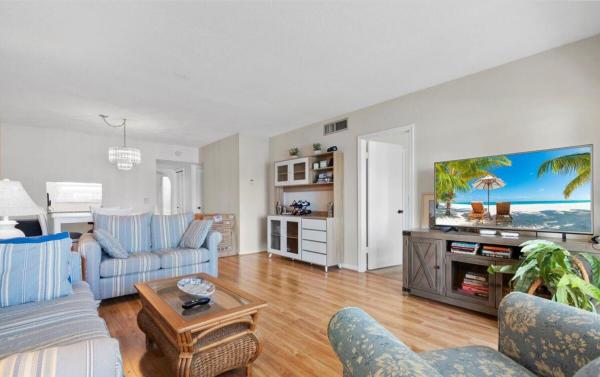 Ports O'Call, 20 Yacht Club Dr #104, North Palm Beach, Florida 33408, image 3