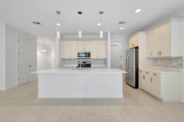 Park Central At Cypress Key, 91 Palm Ln, Royal Palm Beach, Florida 33411, image 1