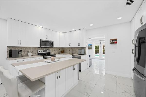 Chevy Chase, 4010 Coral Springs Dr, Coral Springs, Florida 33065, image 3