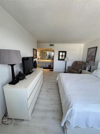Sea Ranch Lakes North, 5200 N Ocean Blvd #506B, Lauderdale By The Sea, Florida 33308, image 3