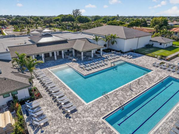 5705 Queen Palm Ct #D, Delray Beach, Florida 33484, image 1