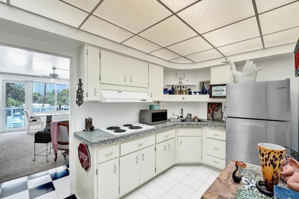 Coral Ridge Towers, 3233 NE 34th St #214, Fort Lauderdale, Florida 33308, image 2