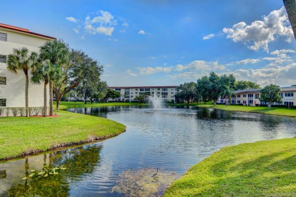 Granada Village, 2006 Granada Dr #J1, Coconut Creek, Florida 33066, image 2