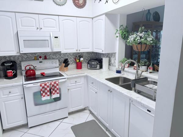 Huntington Pointe, 6241 Pointe Regal Cir #404, Delray Beach, Florida 33484, image 1