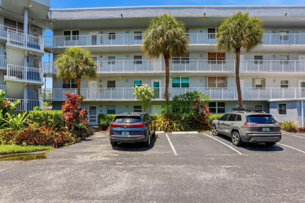 Royal Park, 118 Royal Park Dr #1B, Oakland Park, Florida 33309, image 3
