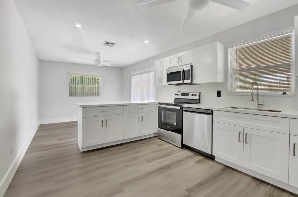Palmetto Pines, 10920 Gable St, Boca Raton, Florida 33428, image 2