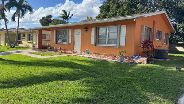 Mainlands Of Tamarac Lakes, 4511 NW 45th Ct, Tamarac, Florida 33319, image 2