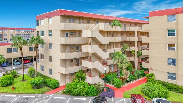 Polynesian Gardens, 410 NW 68th Ave #301, Plantation, Florida 33317, image 2