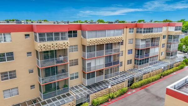 Polynesian Gardens, 410 NW 68th Ave #301, Plantation, Florida 33317, image 1