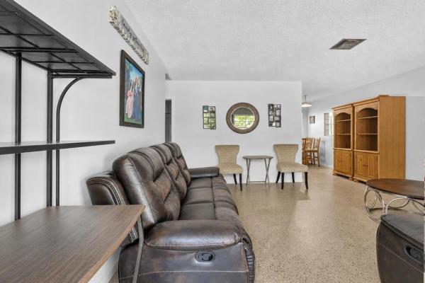 Oakland Park No HOA, 560 NE 35th St, Oakland Park, Florida 33334, image 3