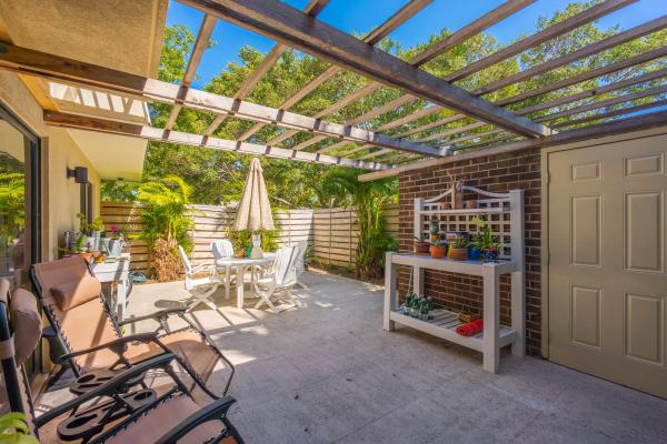 Glenwood Townhomes, 1314 13th Ter, Palm Beach Gardens, Florida 33418, image 2