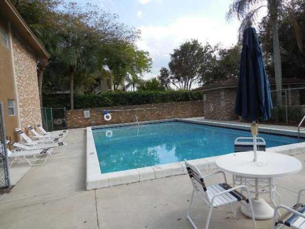 Forest Park South, 8393 Royal Palm Blvd #102, Coral Springs, Florida 33065, image 2