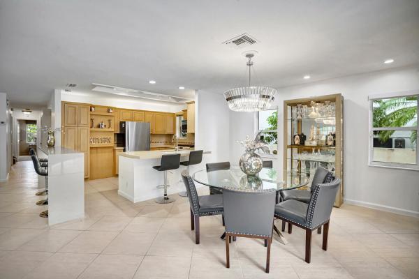 Boca Raton Por La Mar, 290 E Fern Dr, Boca Raton, Florida 33432, image 2