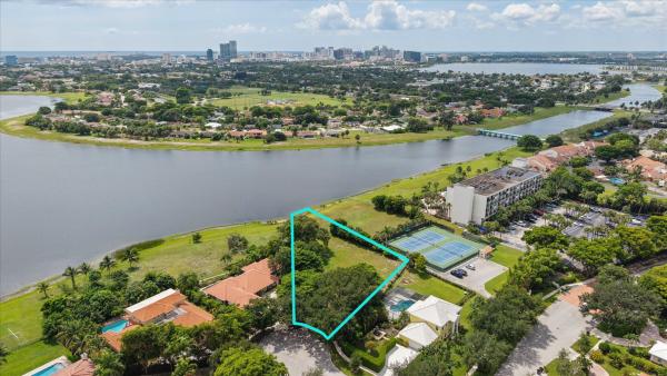 Presidential Estates, 10 Sunningdale Cir, West Palm Beach, Florida 33401, image 1