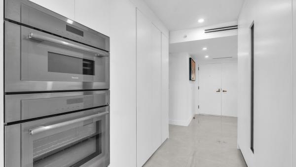 The Carlton, 901 E Camino Real #2A, Boca Raton, Florida 33432, image 1