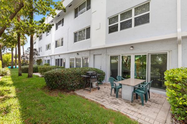 505 Deerfield, 505 NE 20th Ave #112, Deerfield Beach, Florida 33441, image 2