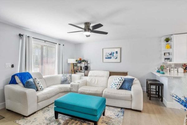 Jefferson Terminals Townhouses, 2013 Wilkins Ave, West Palm Beach, Florida 33401, image 1