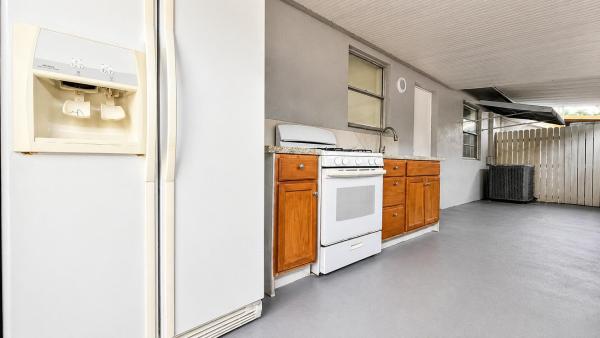 528 E Lakewood Rd #B, West Palm Beach, Florida 33405, image 3