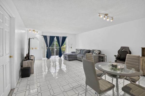 The Falls Of Inverrary, 6001 N Falls Circle Dr #306, Lauderhill, Florida 33319, image 3