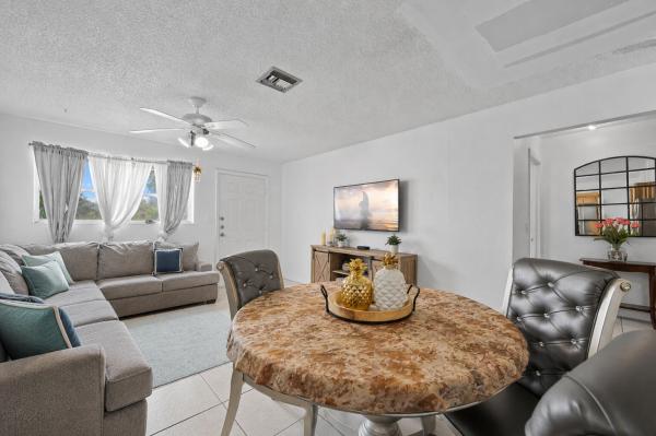 Greenacres No HOA, 437 Fleming Ave, Greenacres, Florida 33463, image 3