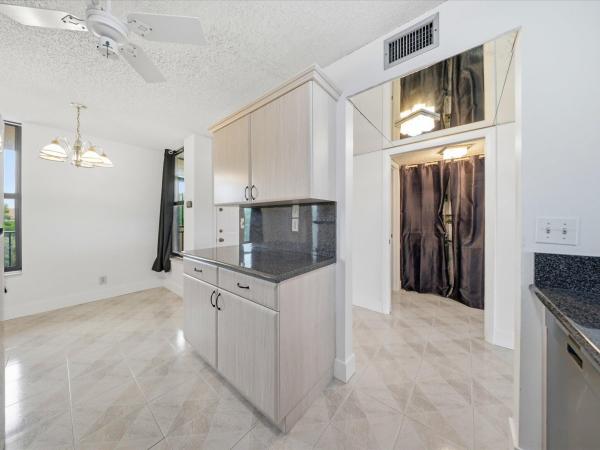 6539 Coral Lake Dr #403, Coconut Creek, Florida 33063, image 1