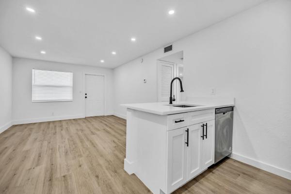 Lake Ridge, 1015 NE 17th Ave #201, Fort Lauderdale, Florida 33304, image 1