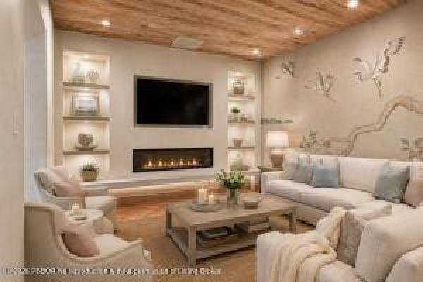 Royal Park, 245 Brazilian Ave, Palm Beach, Florida 33480, image 1