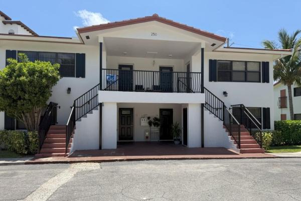 250 SW 7th St #13, Boca Raton, Florida 33432, image 1