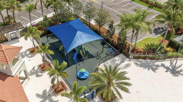 Sapphire Shores, 4119 Sapphire Bnd, Weston, Florida 33331, image 3