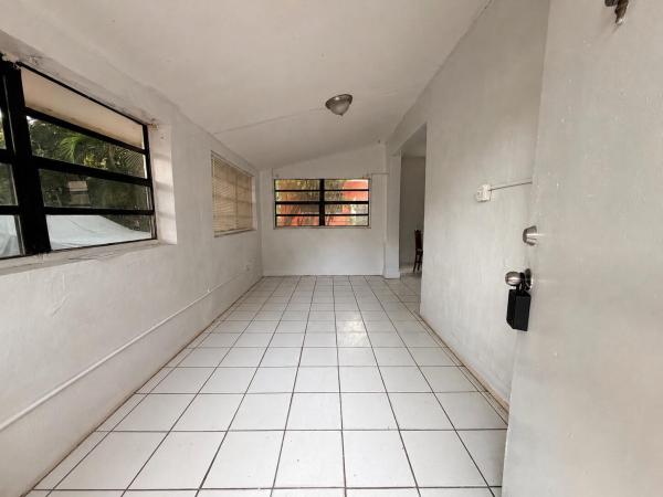 445 NE 163rd St, Unincorporated Dade County, Florida 33162, image 2