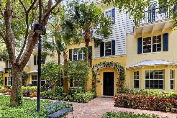 Magnolia Court, 317 S Bromeliad, West Palm Beach, Florida 33401, image 3