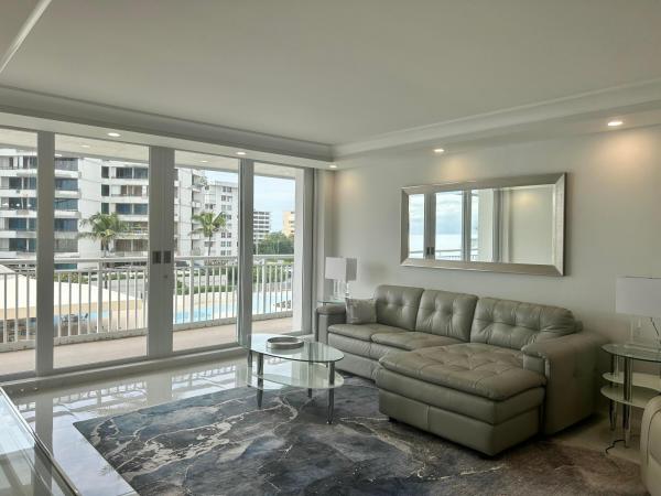 The Barclay, 3546 S Ocean Blvd #405, South Palm Beach, Florida 33480, image 2