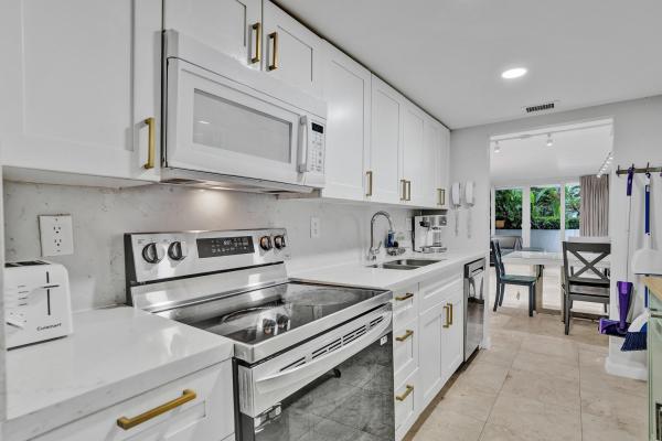 The Grand, 1717 N Bayshore Dr #A-1041, Miami, Florida 33132, image 2