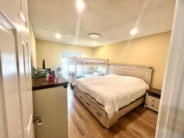 Imperial Point Colonnades, 2211 NE 67th St #1124, Fort Lauderdale, Florida 33308, image 3