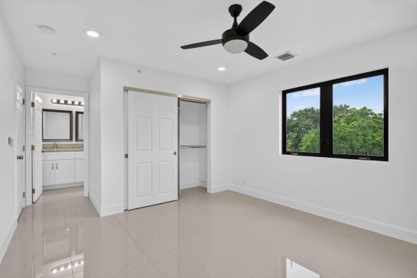 Oak Parc Villas, 444 NW 41st St, Oakland Park, Florida 33309, image 1