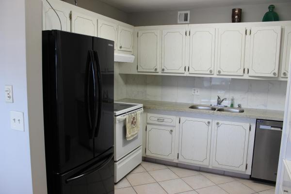 35 Somerset B, West Palm Beach, Florida 33417, image 2
