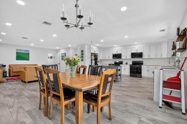 9404 NW 37th Ct, Coral Springs, Florida 33065, image 3