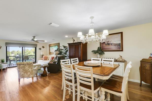 River's Landing, 711 Hummingbird Way #201, North Palm Beach, Florida 33408, image 2