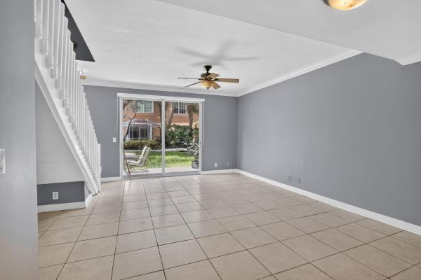 San Sebastian, 1603 Barcelona Way #3-32, Weston, Florida 33327, image 2