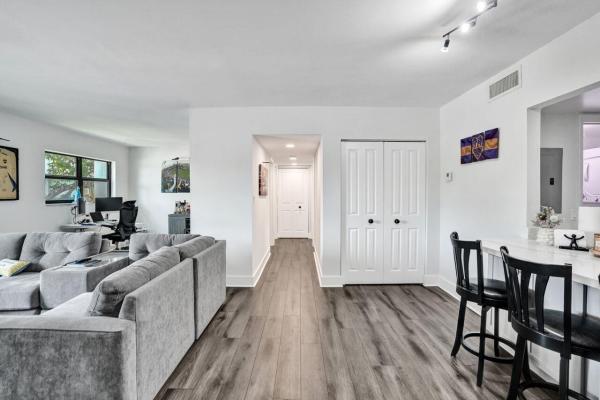 River Reach, 1000 River Reach Dr #321, Fort Lauderdale, Florida 33315, image 3
