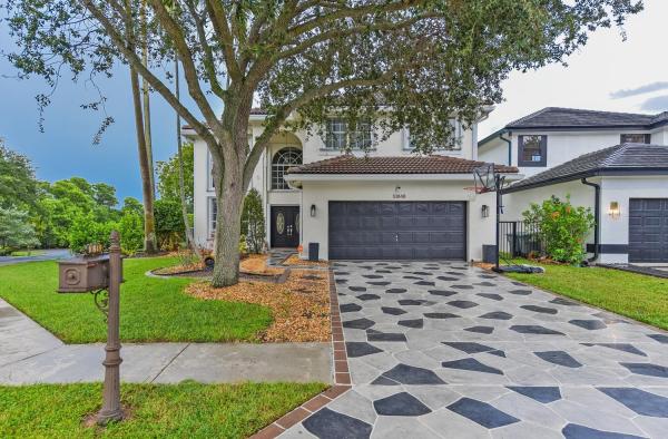 Pelican Cay, 10848 Tamoron Ln, Boca Raton, Florida 33498, image 2