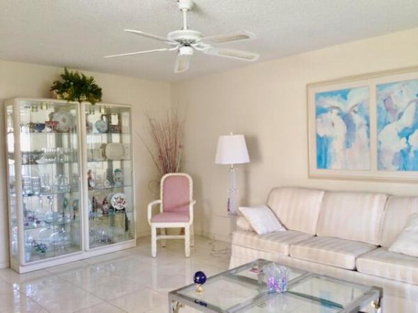 571 Fanshaw N, Boca Raton, Florida 33434, image 2