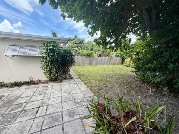 Lake Ridge, 1228 NE 13th Ave, Fort Lauderdale, Florida 33304, image 2