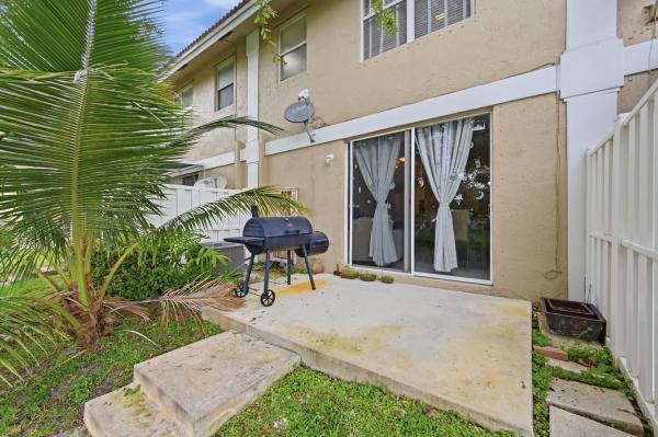 Pine Bay, 5477 NW 90th Ter, Sunrise, Florida 33351, image 3