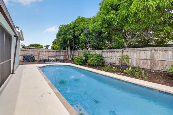 7919 Blairwood Cir S, Lake Worth, Florida 33467, image 2