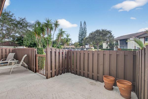 4934 Sable Pine Cir #B, West Palm Beach, Florida 33417, image 2