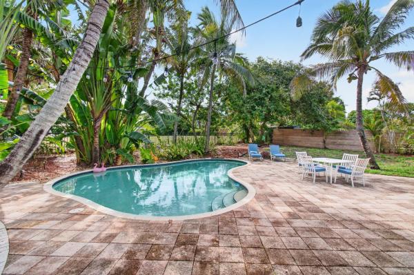Bible Conference Estates, 254 NW 6th Ave, Boca Raton, Florida 33432, image 1