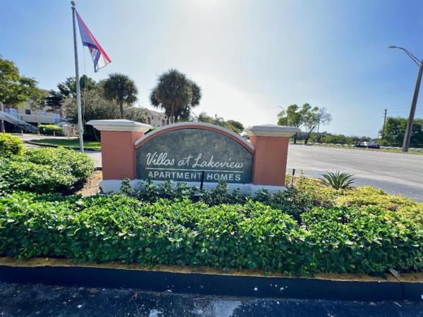 Villas At Lakeview, 5200 NW 31st Ave #158, Fort Lauderdale, Florida 33309, image 2