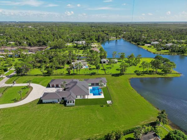 5593 Reynolds Rd, Lake Worth, Florida 33449, image 2